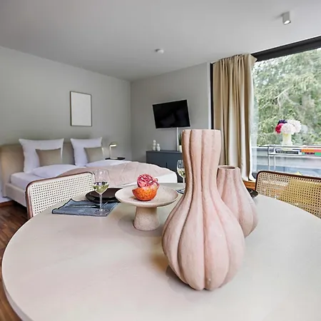 Apartment Homie Architektenapartments Im Gruenen Mit Blick Auf Wuerzburger Innenstadt Wurzburg